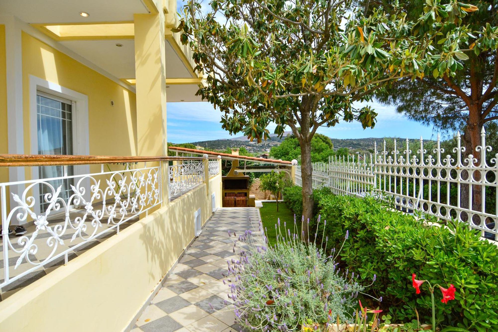 Villa Filoxenia All Seasons, Near Airport, Sea, Athens Agia Marina  Экстерьер фото